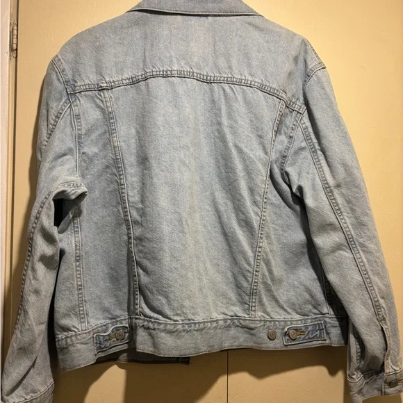 NWT! Levi's Classic Ex-Boyfriend Trucker Jacket - Picture 4 of 5